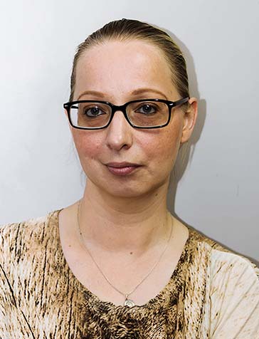 En reconversion pro depuis janvier 2020, je suis sérieuse et logique. Mais surtout motivée par le numérique et passionnée par le code.  Laissez moi une chance, merci !